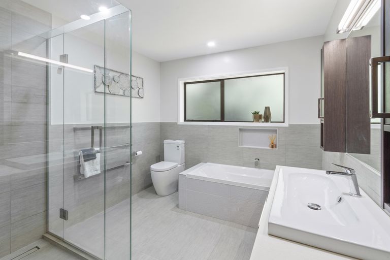 Photo of property in 172 Walter Strevens Drive, Conifer Grove, Takanini, 2112