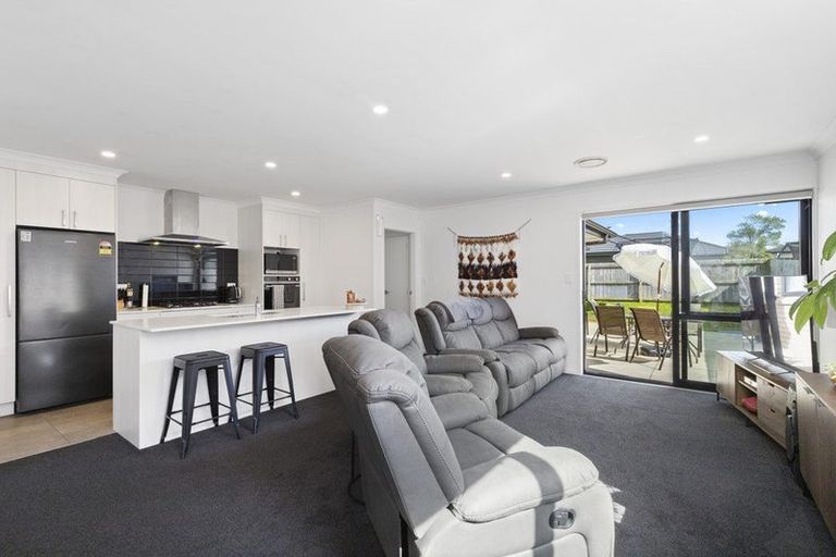 Photo of property in 12 Tawhiti Road, Pukekohe, 2120