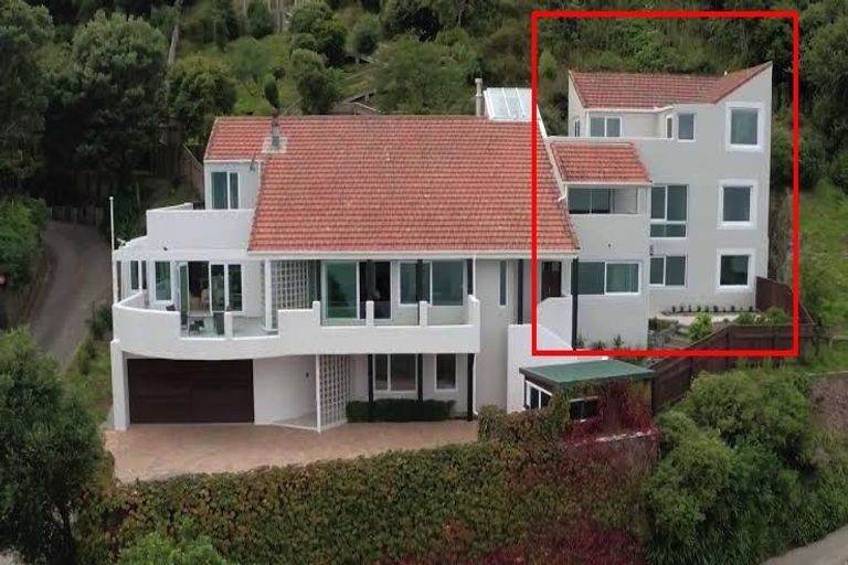 Photo of property in 5 Rangiuru Road, Mahina Bay, Lower Hutt, 5013