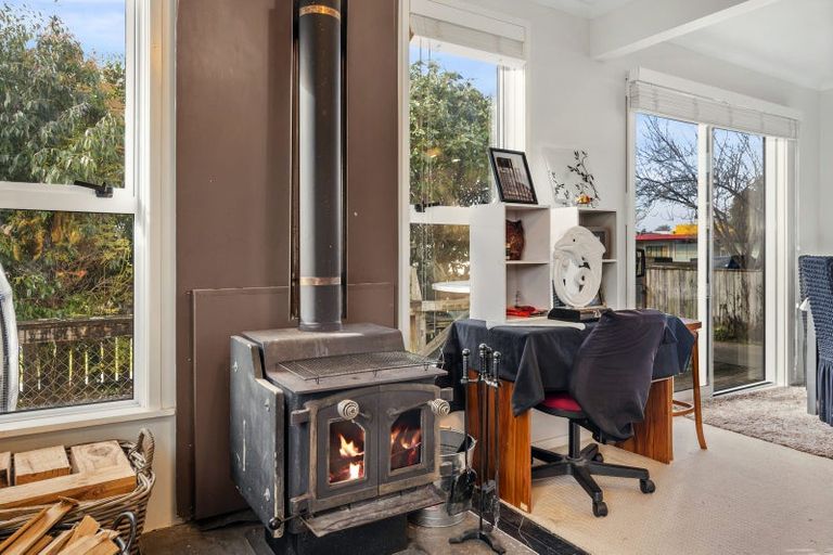 Photo of property in 27 Te Rangitautahanga Road, Turangi, 3334