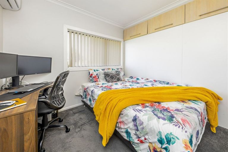 Photo of property in 11 Alexander Avenue, Papatoetoe, Auckland, 2025