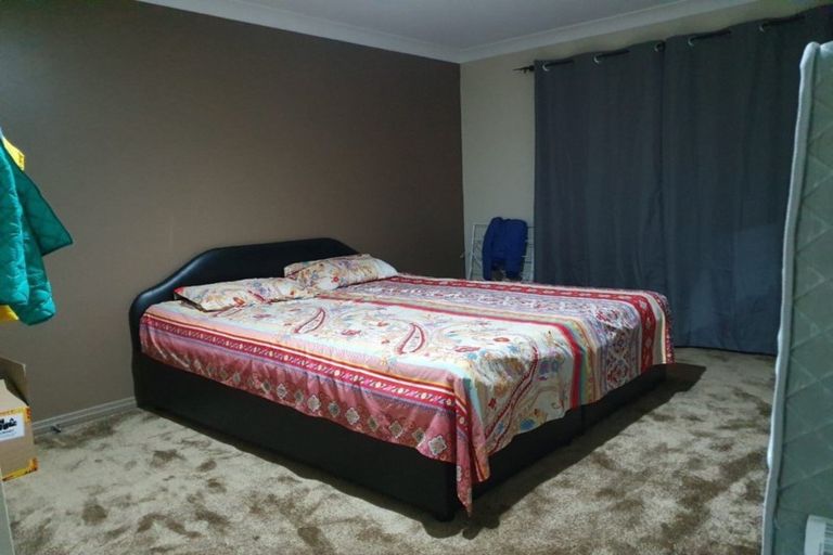 Photo of property in 13 Kaseng Place, East Tamaki Heights, Auckland, 2016