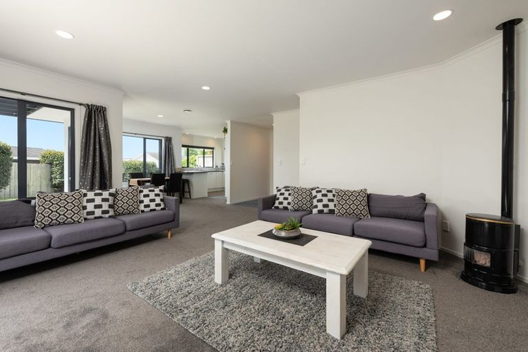 Photo of property in 49 Fairview Place, Te Puke, 3119