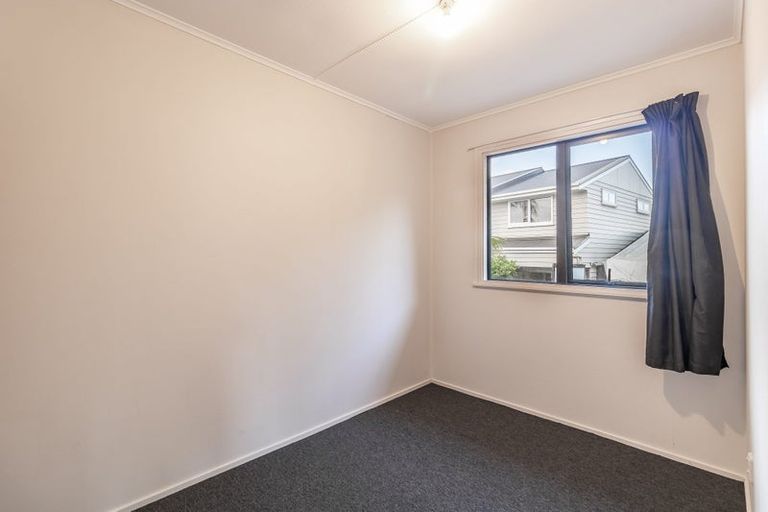 Photo of property in 2/22 Harwood Road, Mount Wellington, Auckland, 1060