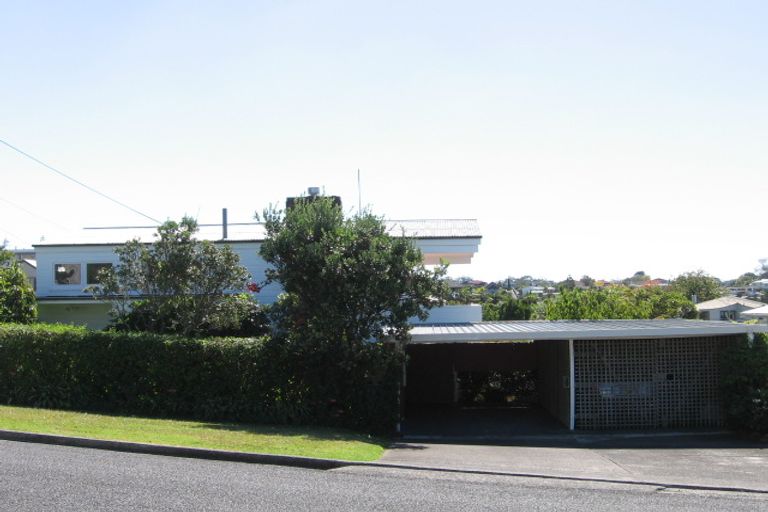 Photo of property in 70 Castor Bay Road, Castor Bay, Auckland, 0620