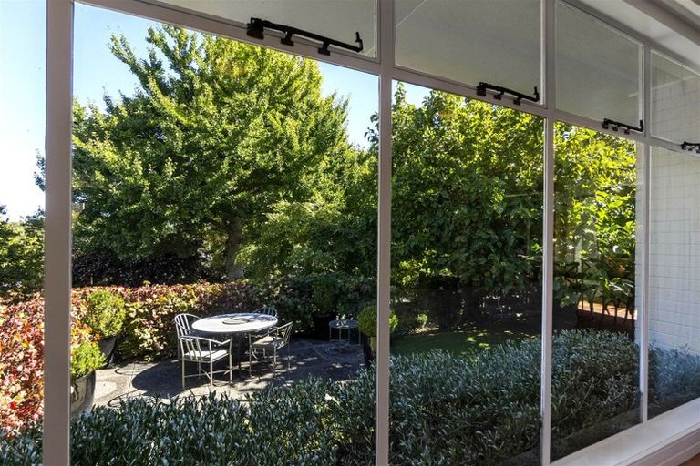 Photo of property in 6 Woodstock Road, Fairfield, Hamilton, 3214