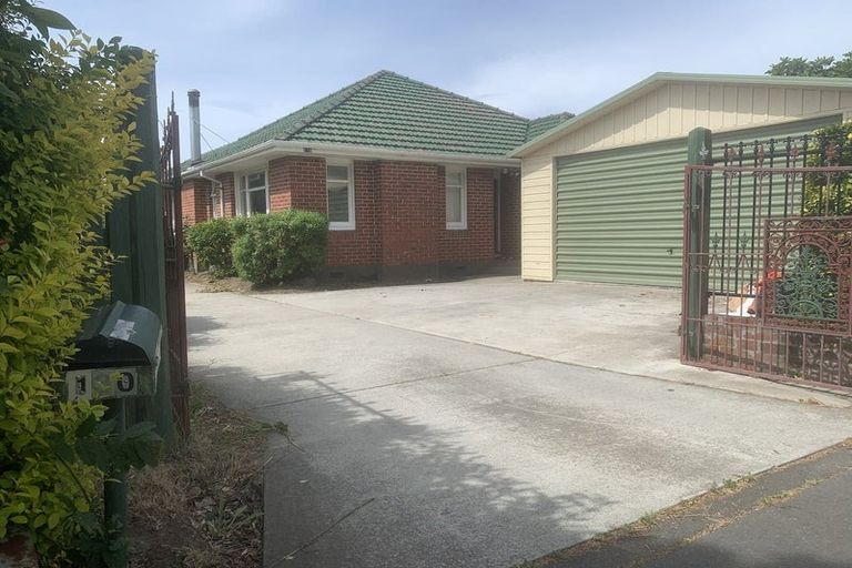 Photo of property in 130 Yaldhurst Road, Sockburn, Christchurch, 8042