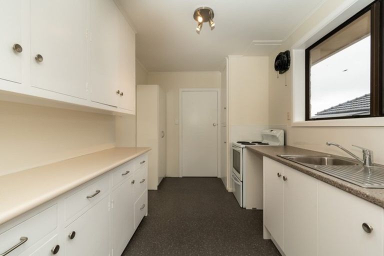 Photo of property in 17 Boston Avenue, Hornby, Christchurch, 8042