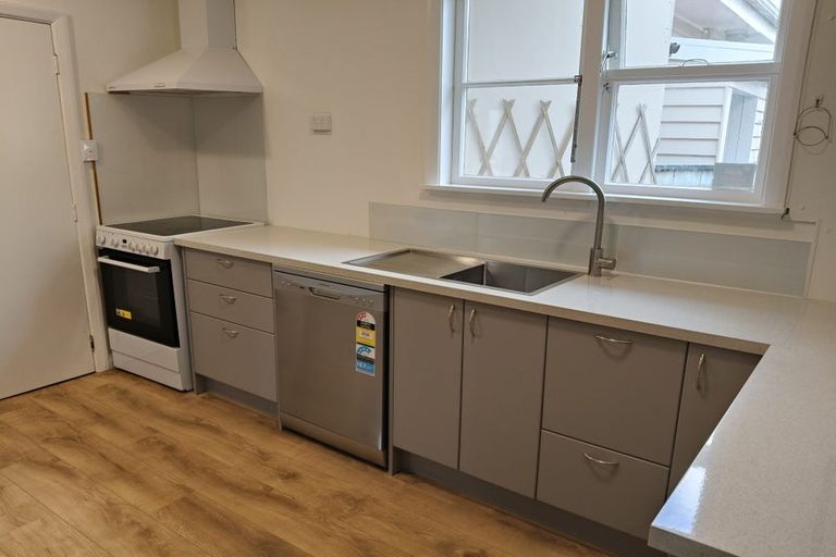 Photo of property in 10a Tama Street, Alicetown, Lower Hutt, 5010