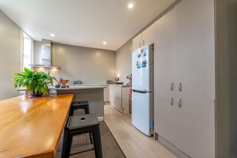 Photo of property in 100 High Street, Waimate, 7924