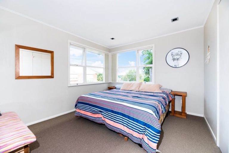 Photo of property in 30 Triangle Road, Massey, Auckland, 0614