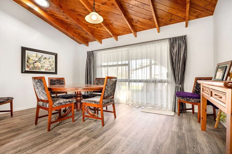 Photo of property in 52 Racecourse Road, Waiuku, 2123