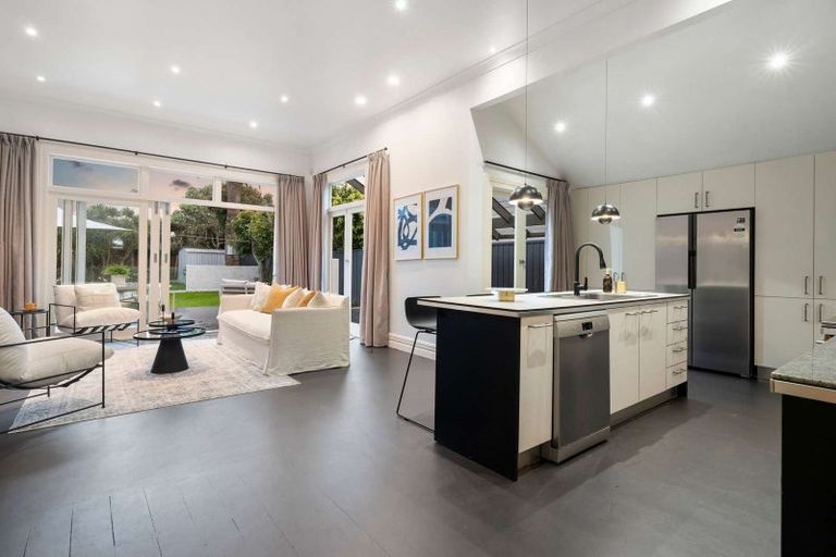 Photo of property in 37 Ohinerau Street, Remuera, Auckland, 1050