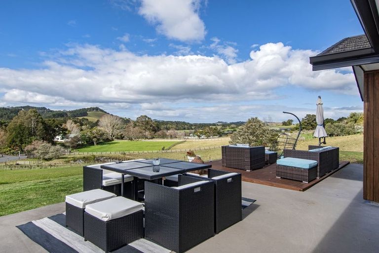 Photo of property in 14 Mangakino Lane, Kauri, Kamo, 0185