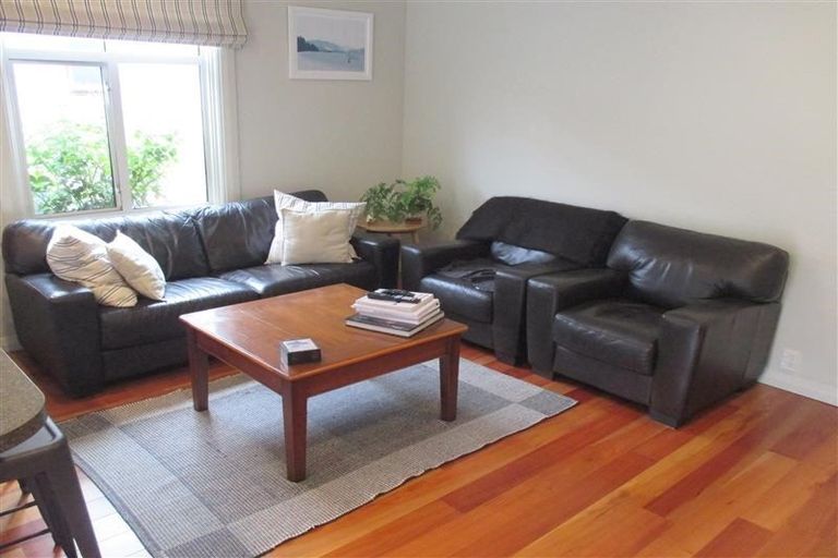 Photo of property in 15 Woodville Street, Edgeware, Christchurch, 8013