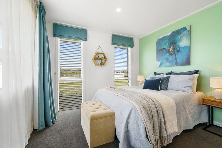 Photo of property in 12 Mike Smith Drive, Cambridge, 3434