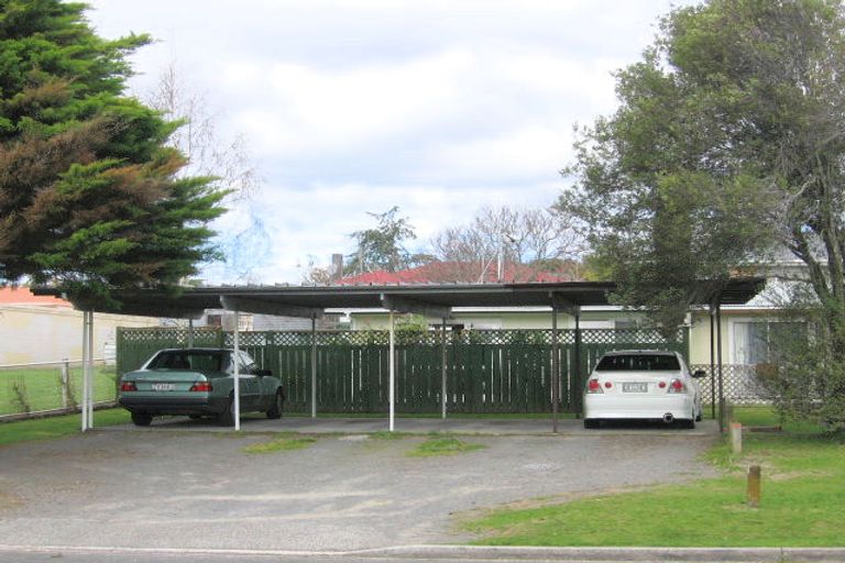 Photo of property in 16 Carlisle Street, Greerton, Tauranga, 3112