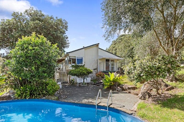 Photo of property in 322 Glenmohr Road, Waipu, 0582