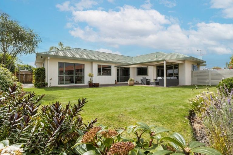 Photo of property in 6 Belgrave Place, Taradale, Napier, 4112
