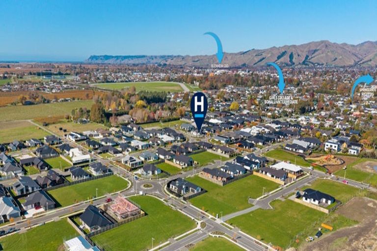 Photo of property in 18 Rose Manor Drive, Springlands, Blenheim, 7201