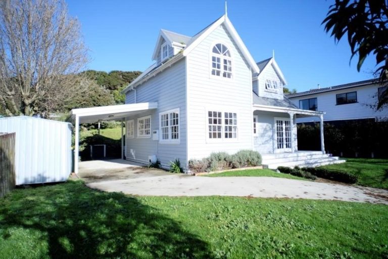 Photo of property in 28 Albatross Close, Whitby, Porirua, 5024
