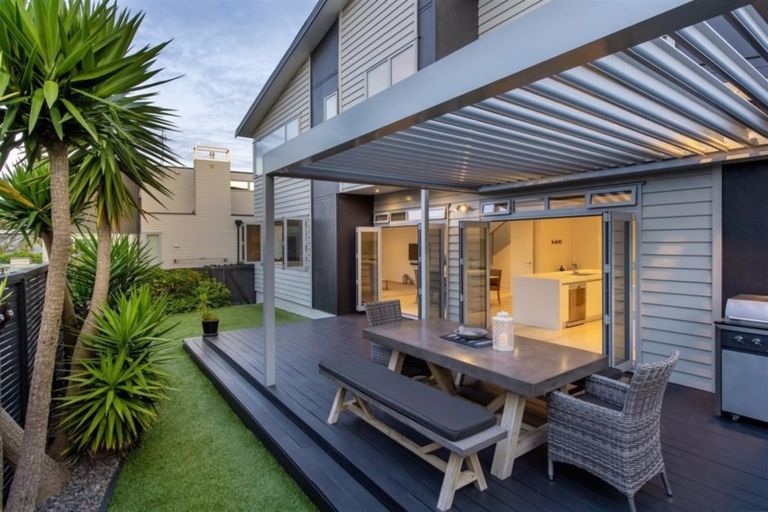 Photo of property in 131 Kowhai Road, Mairangi Bay, Auckland, 0630