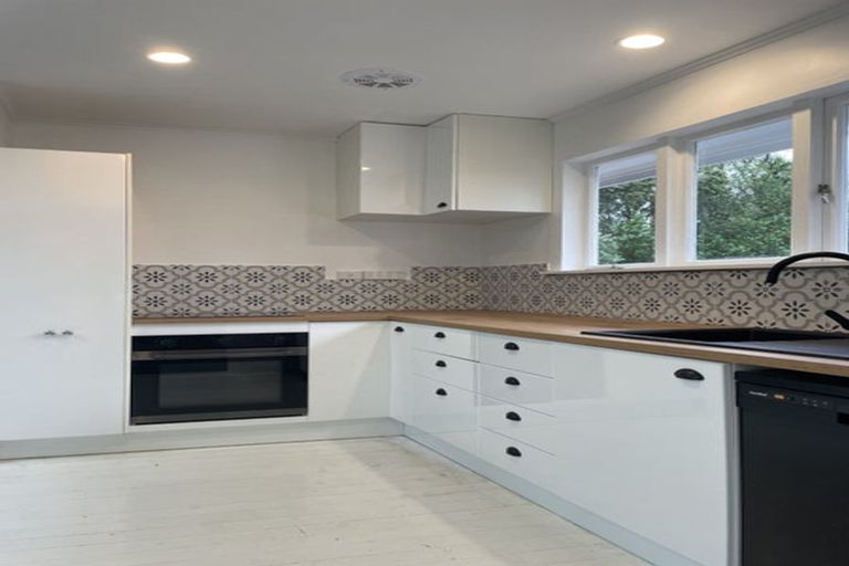 Photo of property in 9 Laika Avenue, Ti Point, Warkworth, 0985