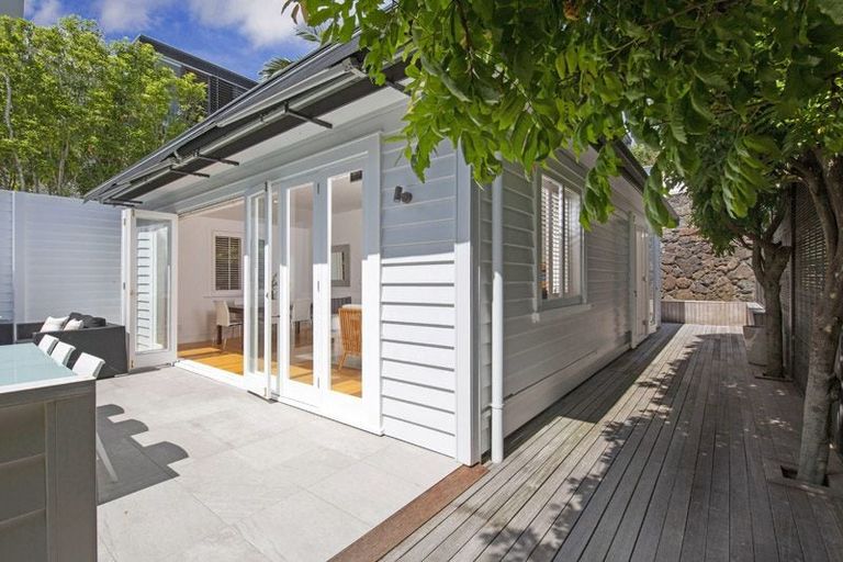 Photo of property in 11 Vine Street, Saint Marys Bay, Auckland, 1011