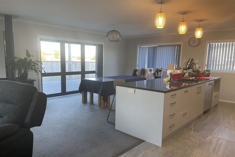 Photo of property in 4 Yusef Way, Levin, 5510