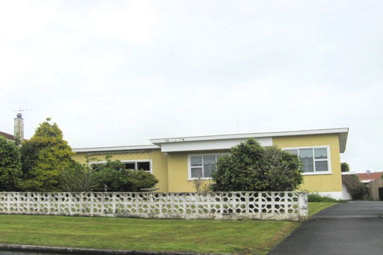 Photo of property in 16 Montgomery Avenue, Onerahi, Whangarei, 0110