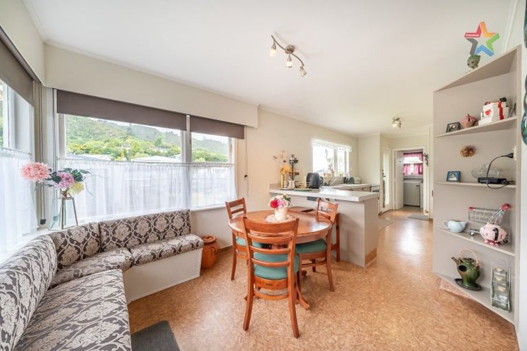 Photo of property in 22 Ruthven Road, Wainuiomata, Lower Hutt, 5014