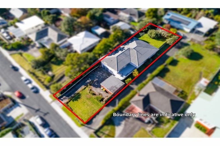 Photo of property in 16 Tomo Street, New Lynn, Auckland, 0600