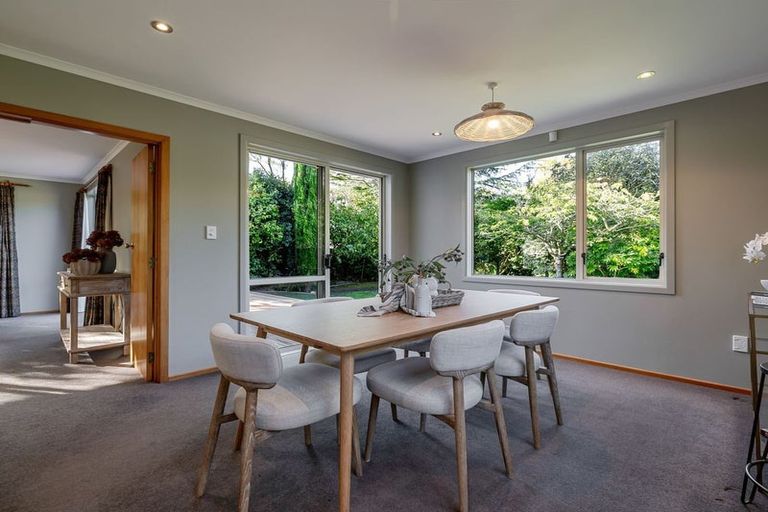 Photo of property in 19 Ruamahanga Crescent, Terrace End, Palmerston North, 4410