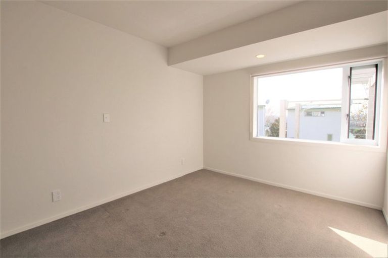 Photo of property in 5/37 Waipa Street, Birkenhead, Auckland, 0626