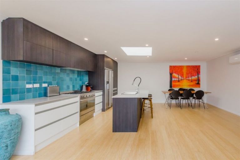 Photo of property in 8 Webber Street, Paraparaumu Beach, Paraparaumu, 5032