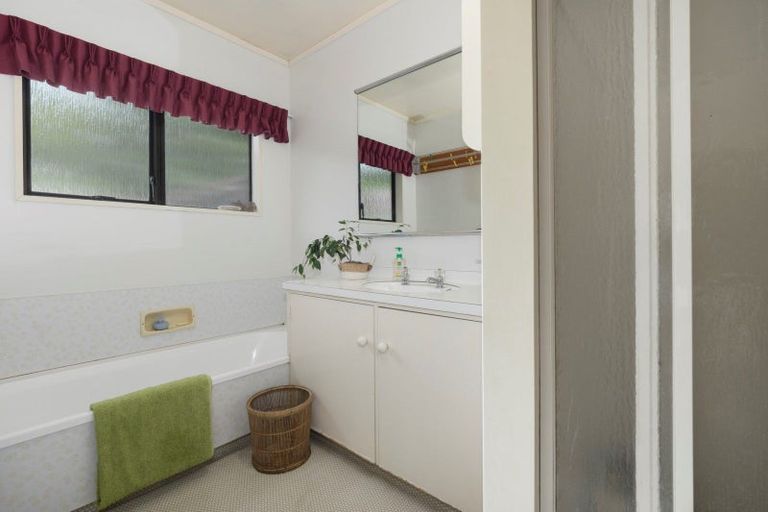 Photo of property in 129 Victory Street, Welcome Bay, Tauranga, 3112