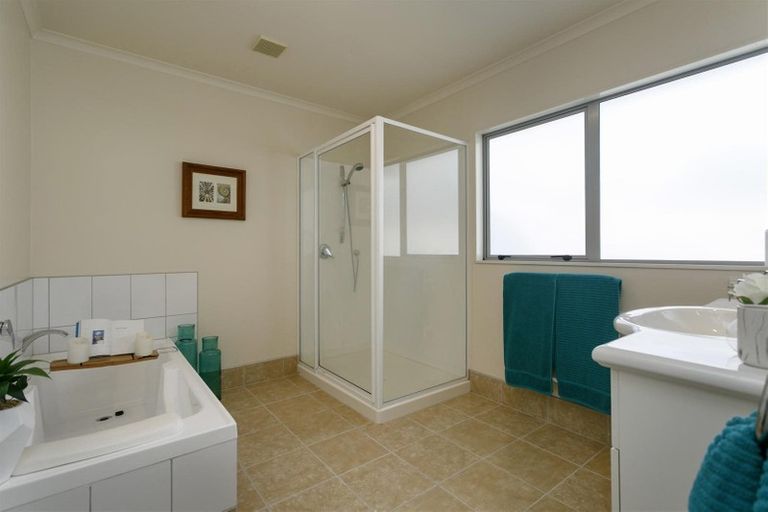 Photo of property in 26 Luberon Way, Nukuhau, Taupo, 3330