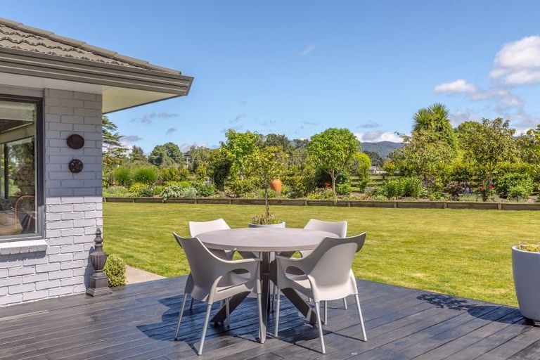 Photo of property in 95d Kuratawhiti Street, Greytown, 5794