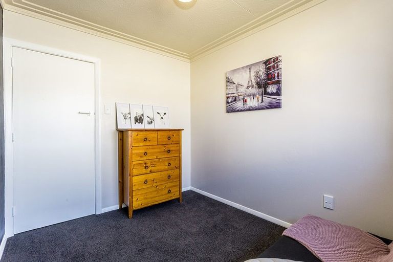 Photo of property in 1 Glendevon Place, Vauxhall, Dunedin, 9013