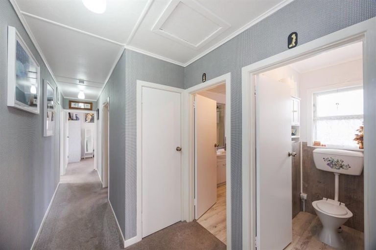 Photo of property in 11 Ahuru Street, Marton, 4710