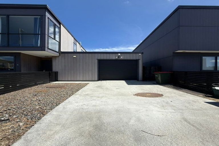 Photo of property in 6 Te Aparangi Road, Papakura, 2110