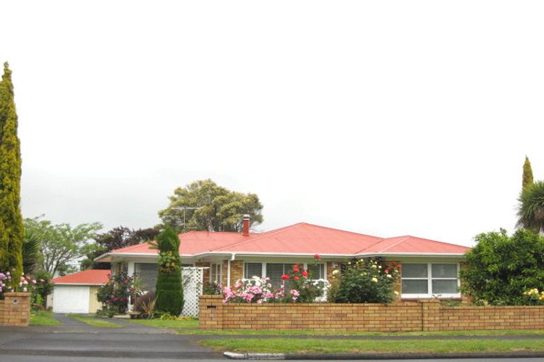 Photo of property in 82 Beach Road, Pahurehure, Papakura, 2113