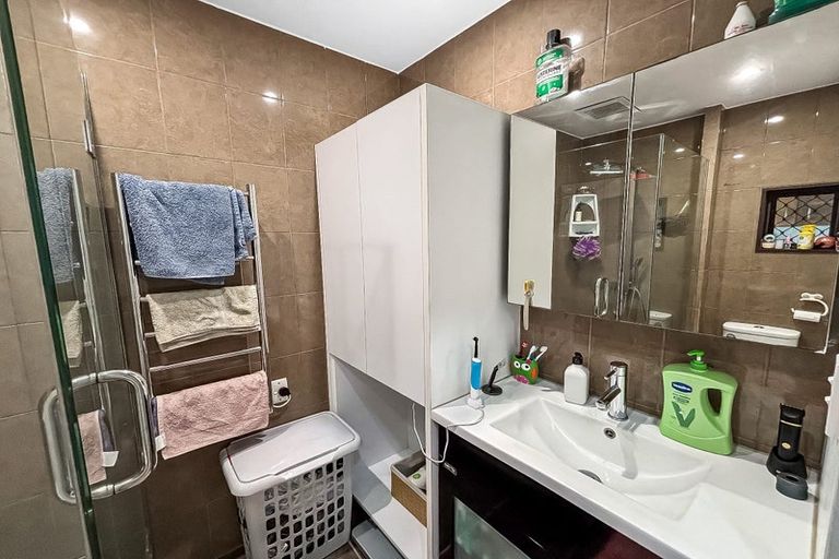 Photo of property in 1/56 Birkdale Road, Birkdale, Auckland, 0626