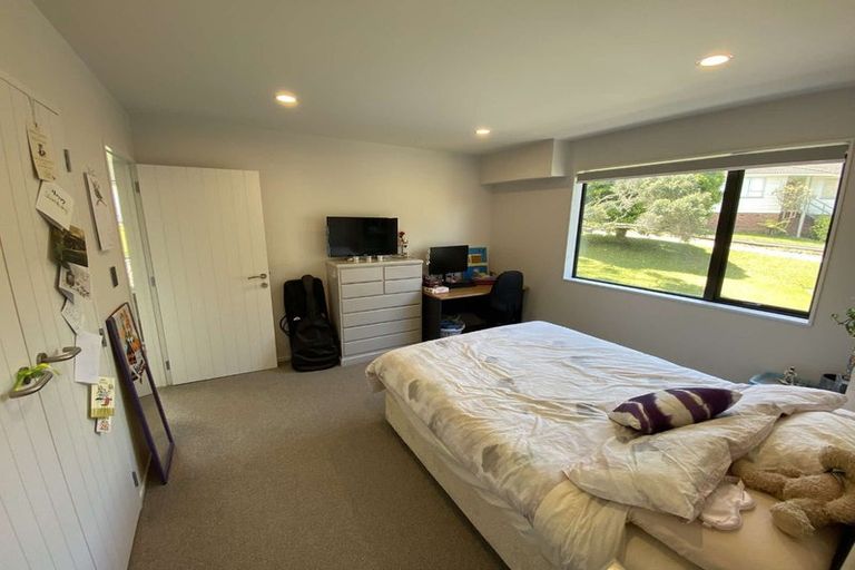 Photo of property in 7a Kerria Place, Sunnynook, Auckland, 0620
