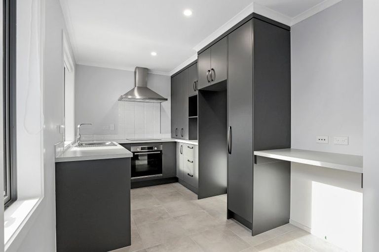 Photo of property in 2/97 Seddon Road, Frankton, Hamilton, 3204