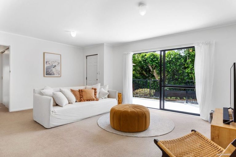 Photo of property in 2/614 Beach Road, Browns Bay, Auckland, 0630