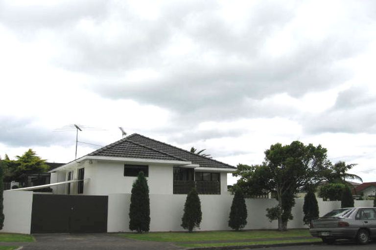 Photo of property in 10 Frater Avenue, Milford, Auckland, 0620