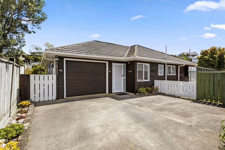 Photo of property in 34 Fraser Avenue, Johnsonville, Wellington, 6037