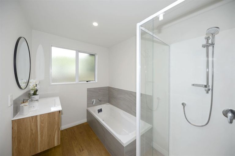 Photo of property in 17 Lionel Street, Avonside, Christchurch, 8061