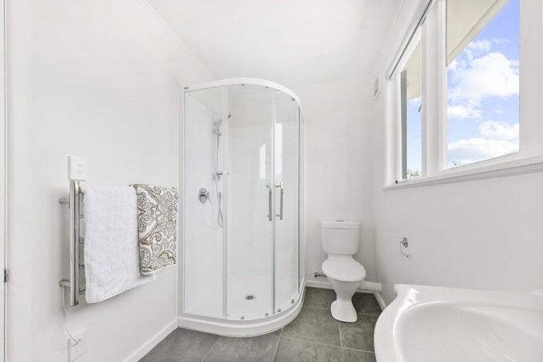 Photo of property in 19 Alexandra Street, Riverhead, 0820